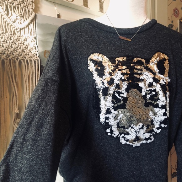 Forever 21 tiger sweatshirt - Picture 2 of 4